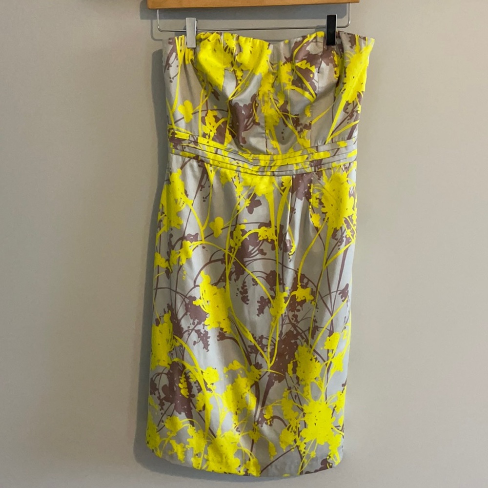 The Limited grey, yellow and purple strapless party dress. Size 6.